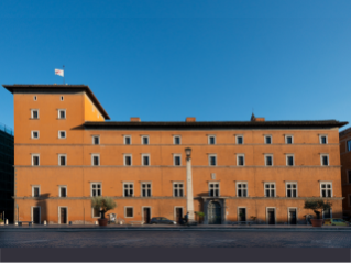Über den Palazzo della Rovere